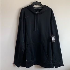 Nike Men’s Therma-Fit hoodie, NWT!